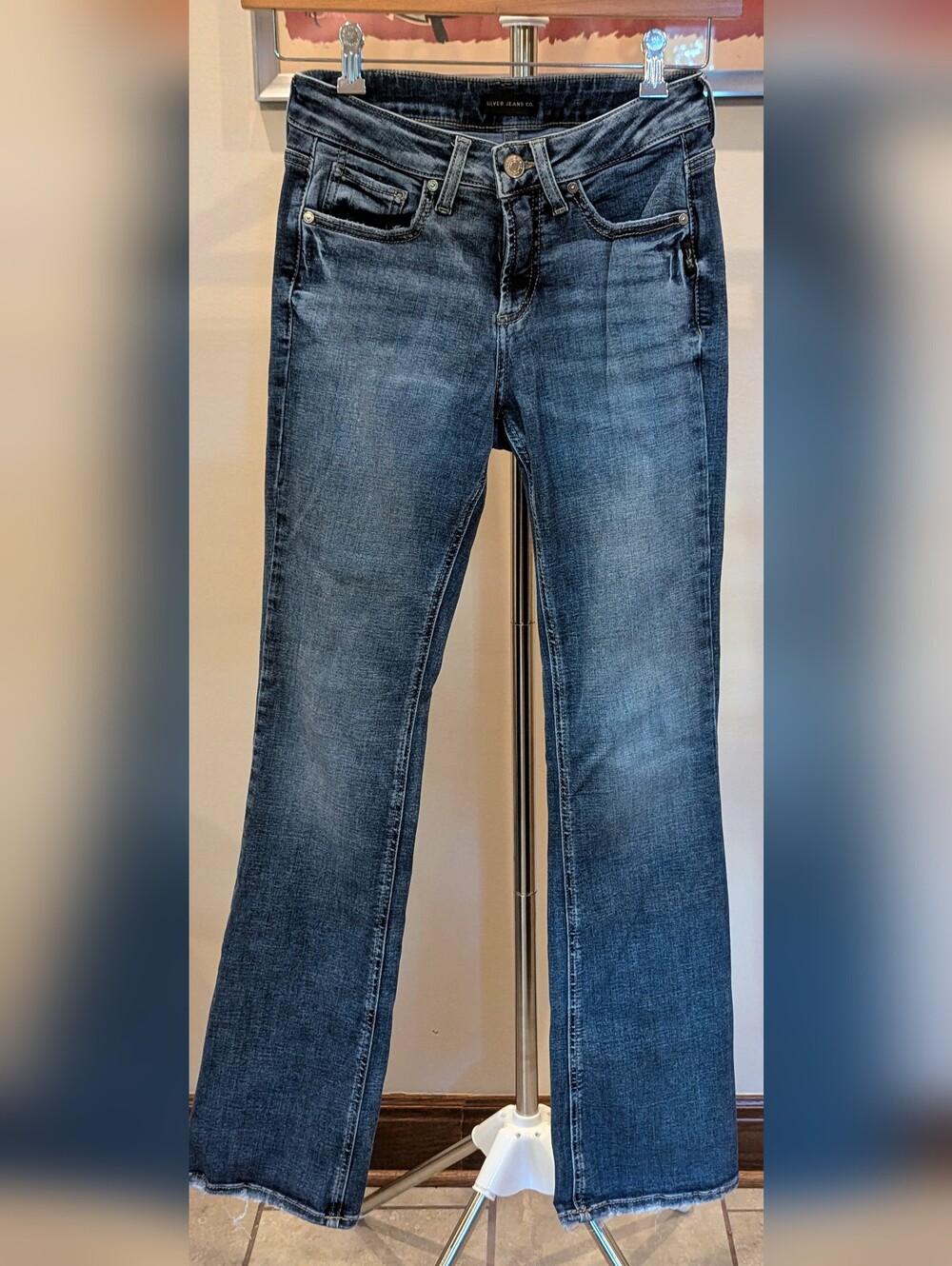 $35 Silver Jeans Co. W27 L33 Suki Slim Bootcut Curvy Jeans EUC